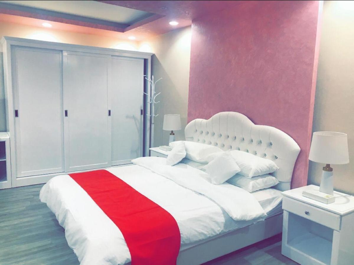 فندق ادوماتو Adomato Hotel Dawmat al-Jandal Esterno foto