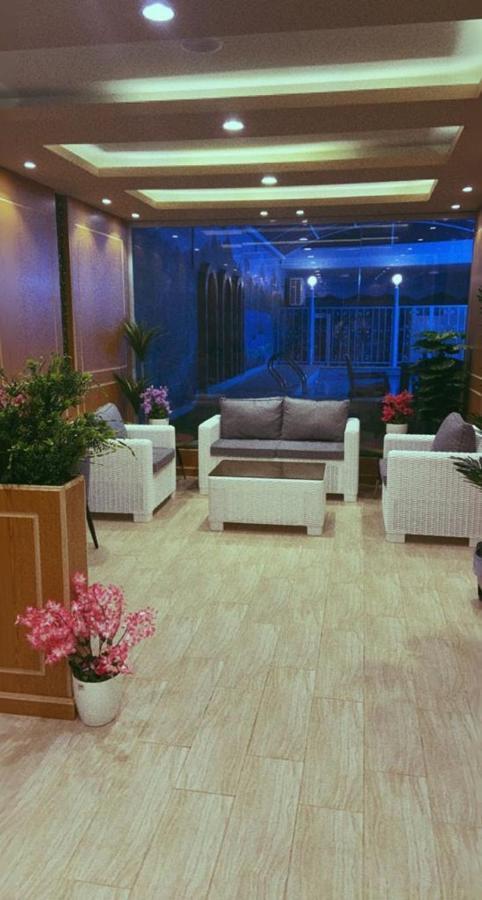 فندق ادوماتو Adomato Hotel Dawmat al-Jandal Esterno foto