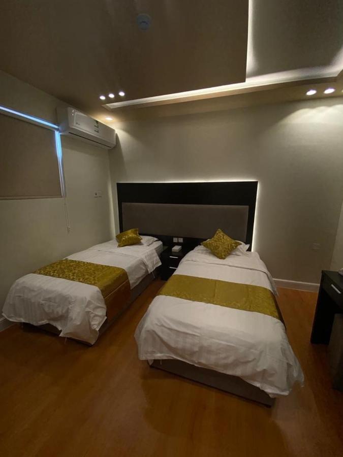 فندق ادوماتو Adomato Hotel Dawmat al-Jandal Esterno foto