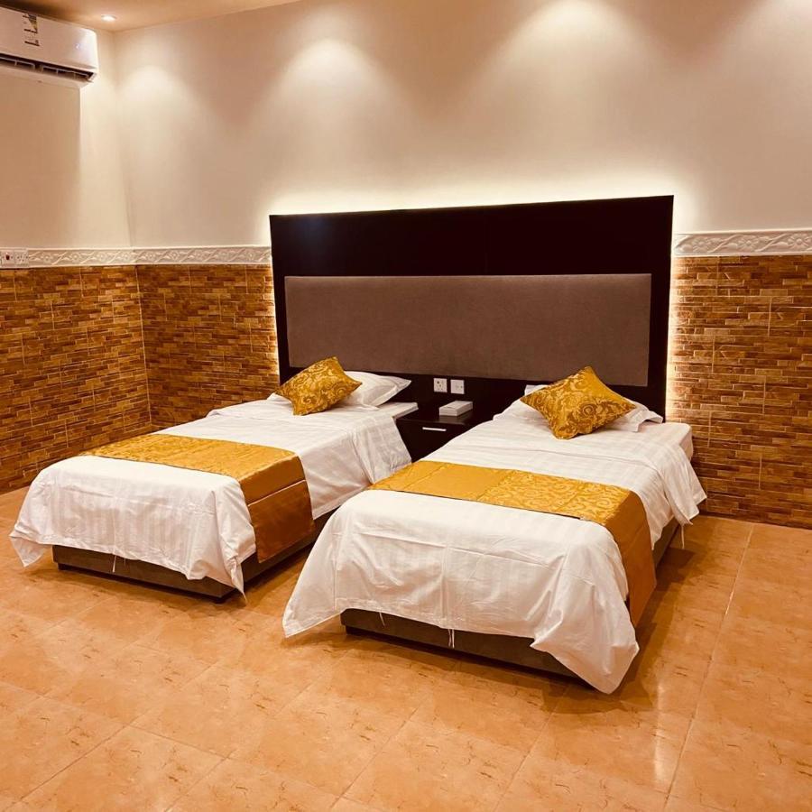فندق ادوماتو Adomato Hotel Dawmat al-Jandal Esterno foto
