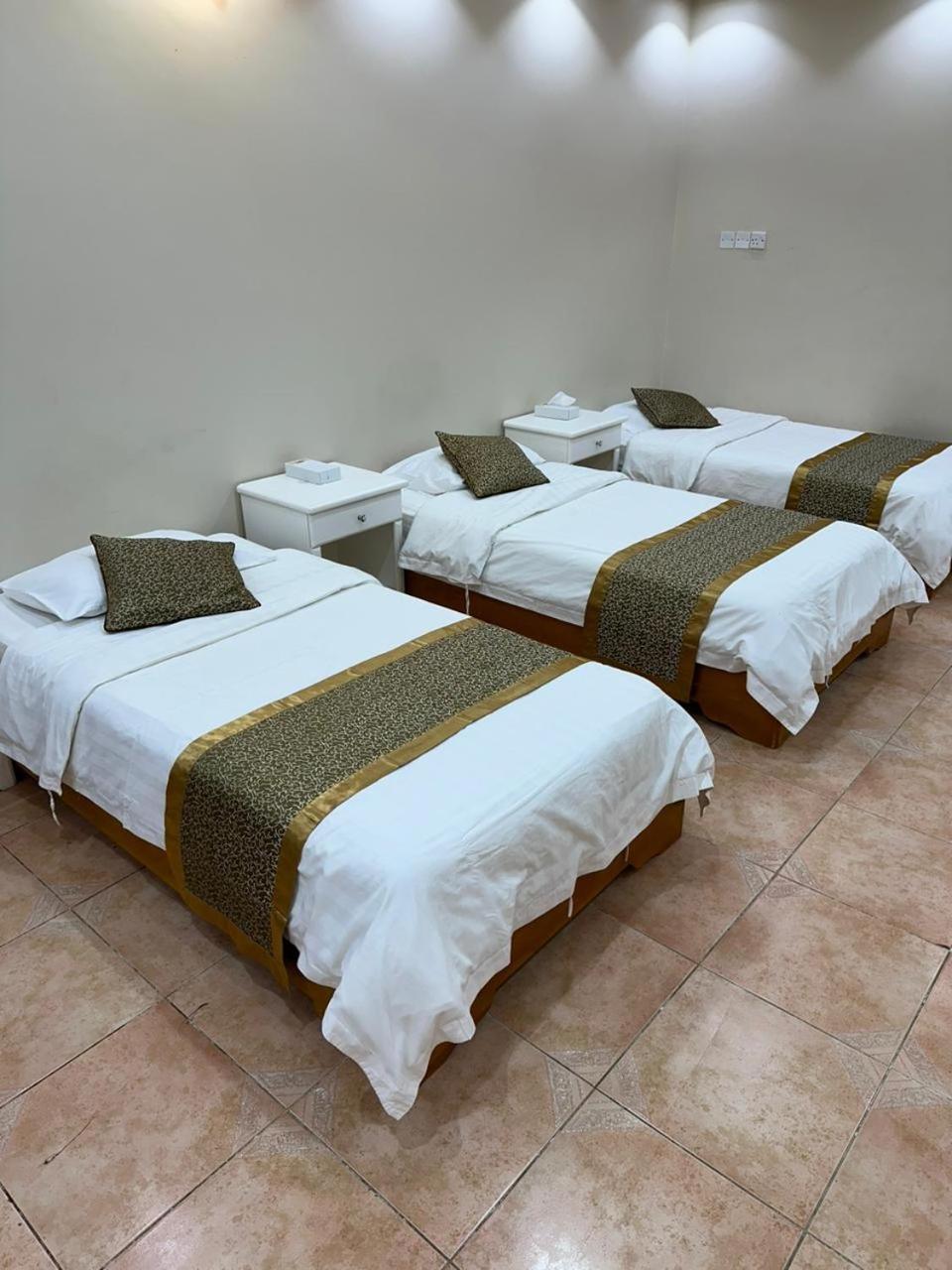 فندق ادوماتو Adomato Hotel Dawmat al-Jandal Esterno foto