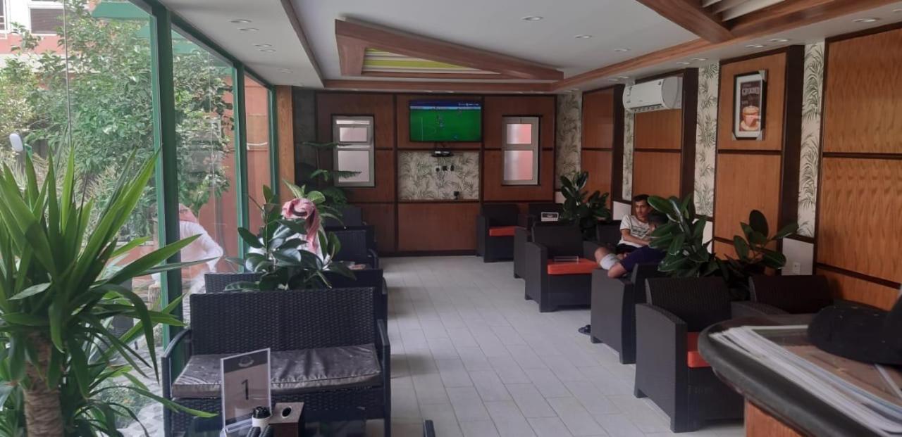 فندق ادوماتو Adomato Hotel Dawmat al-Jandal Esterno foto